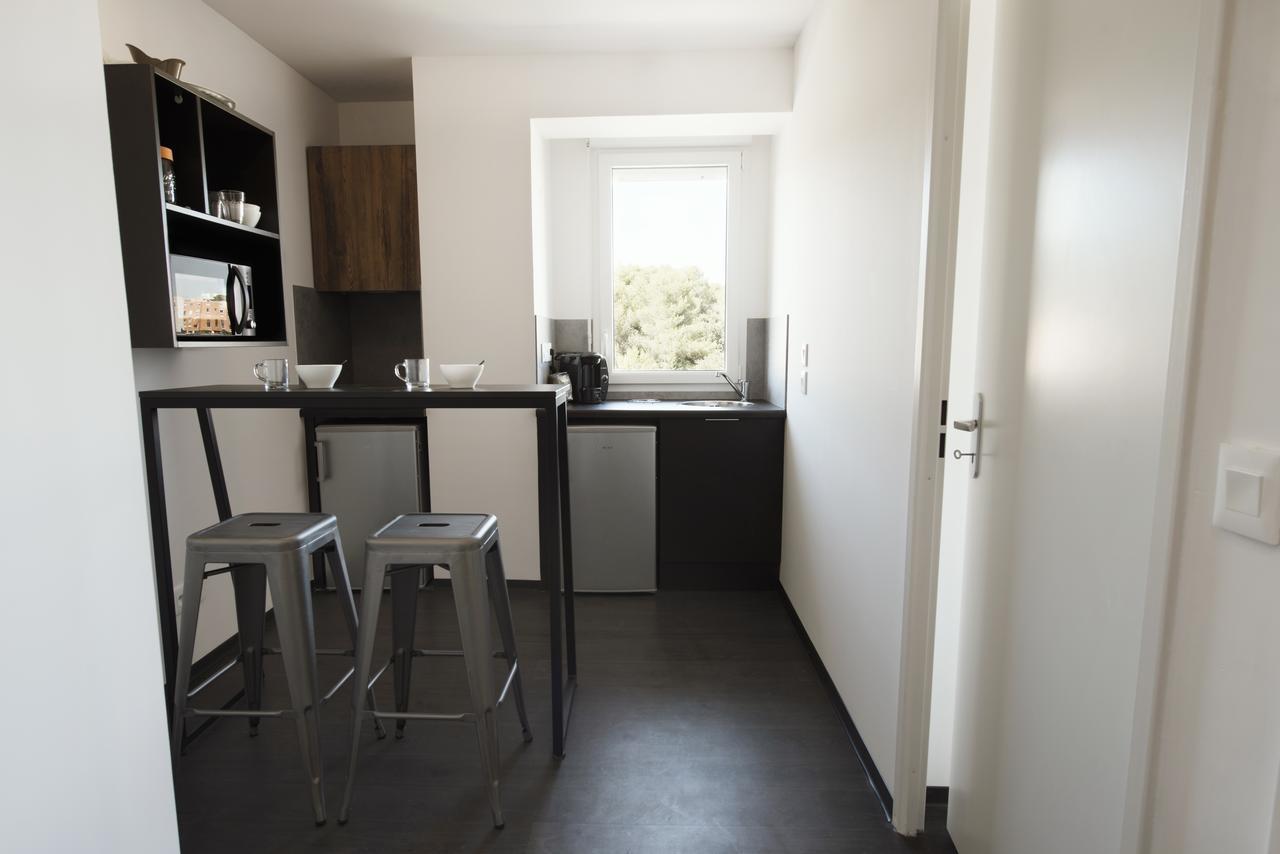 Residence Uxco Kampus 30 Ex Suiteasy Nîmes Exterior foto